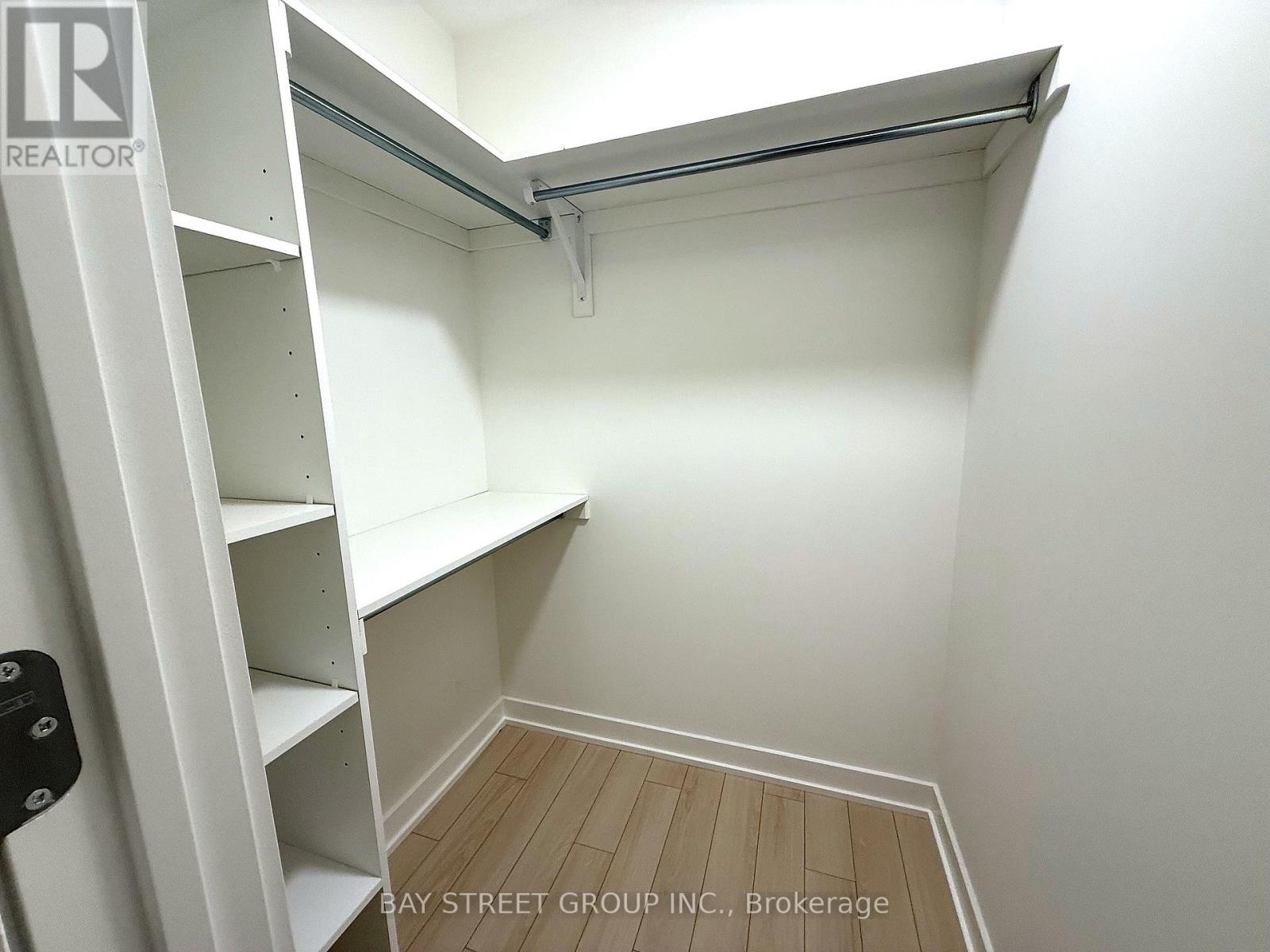 1201 - 3071 Trafalgar Road, Oakville, Ontario  L6H 8C6 - Photo 13 - W12548702