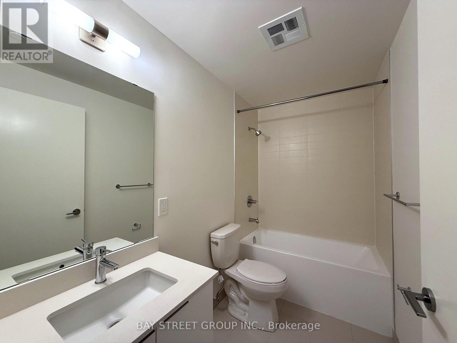 1201 - 3071 Trafalgar Road, Oakville, Ontario  L6H 8C6 - Photo 14 - W12548702