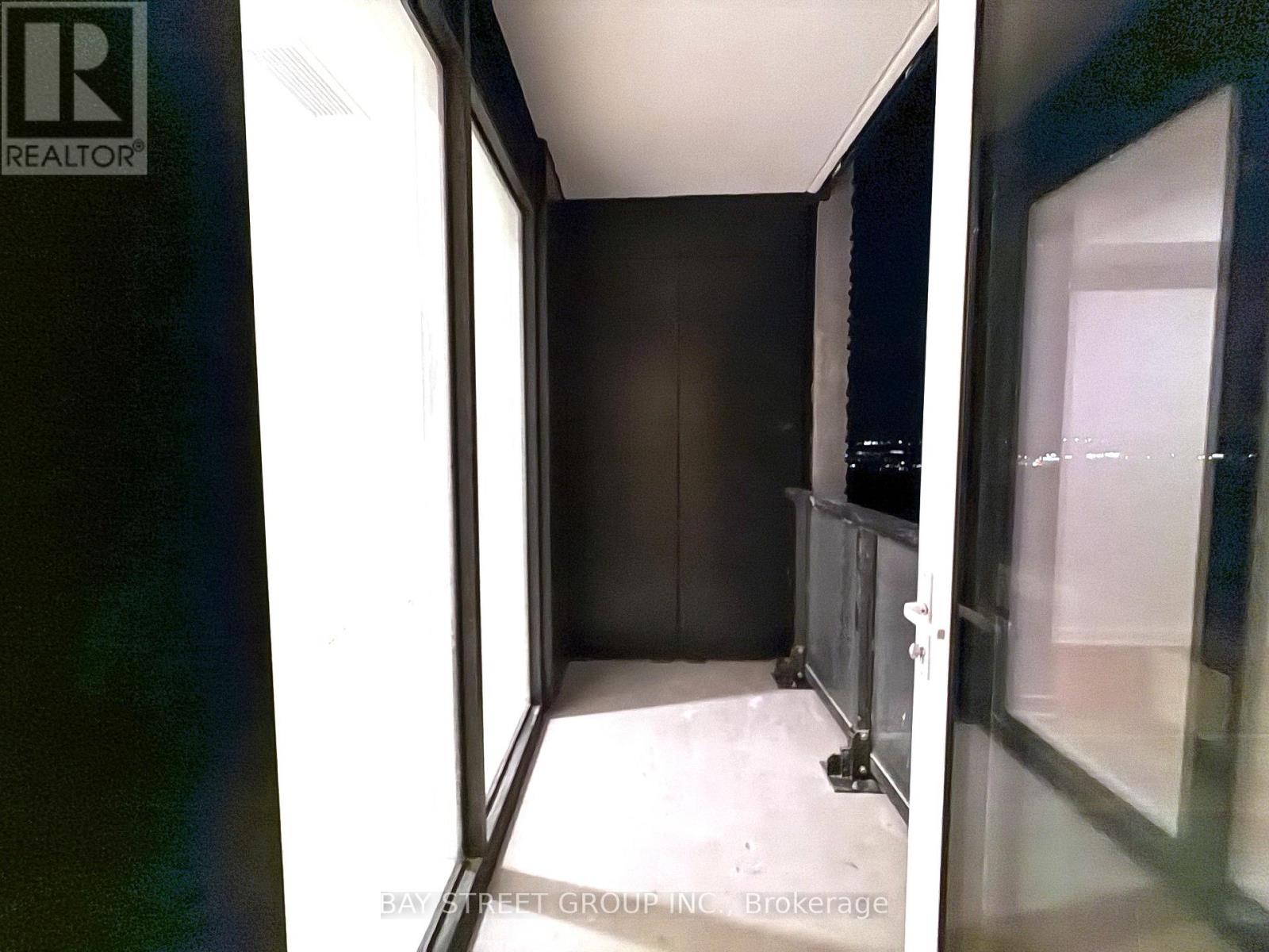 1201 - 3071 Trafalgar Road, Oakville, Ontario  L6H 8C6 - Photo 15 - W12548702