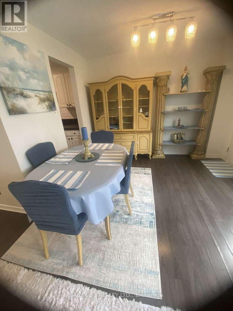 246 Romulus Private, Ottawa, Ontario  K1K 3Y2 - Photo 13 - X12200377