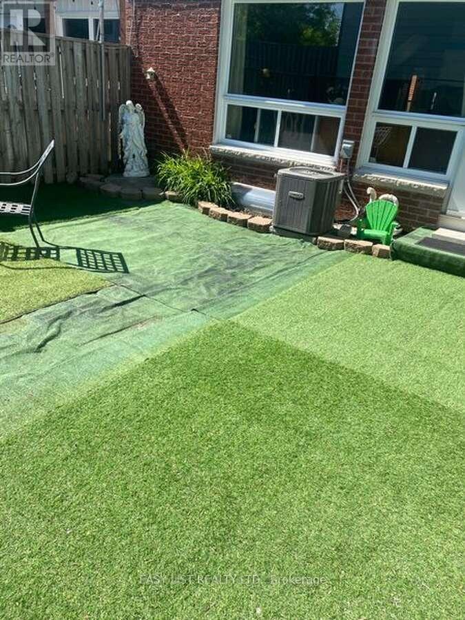 246 Romulus Private, Ottawa, Ontario  K1K 3Y2 - Photo 18 - X12200377