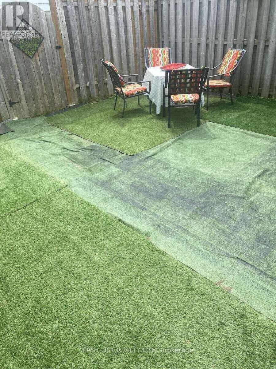 246 Romulus Private, Ottawa, Ontario  K1K 3Y2 - Photo 17 - X12200377