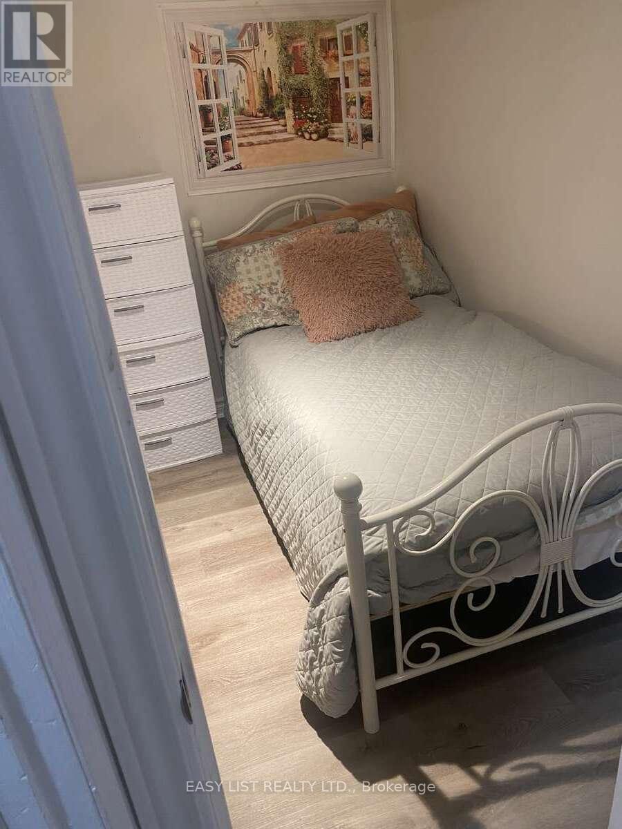 246 Romulus Private, Ottawa, Ontario  K1K 3Y2 - Photo 40 - X12200377