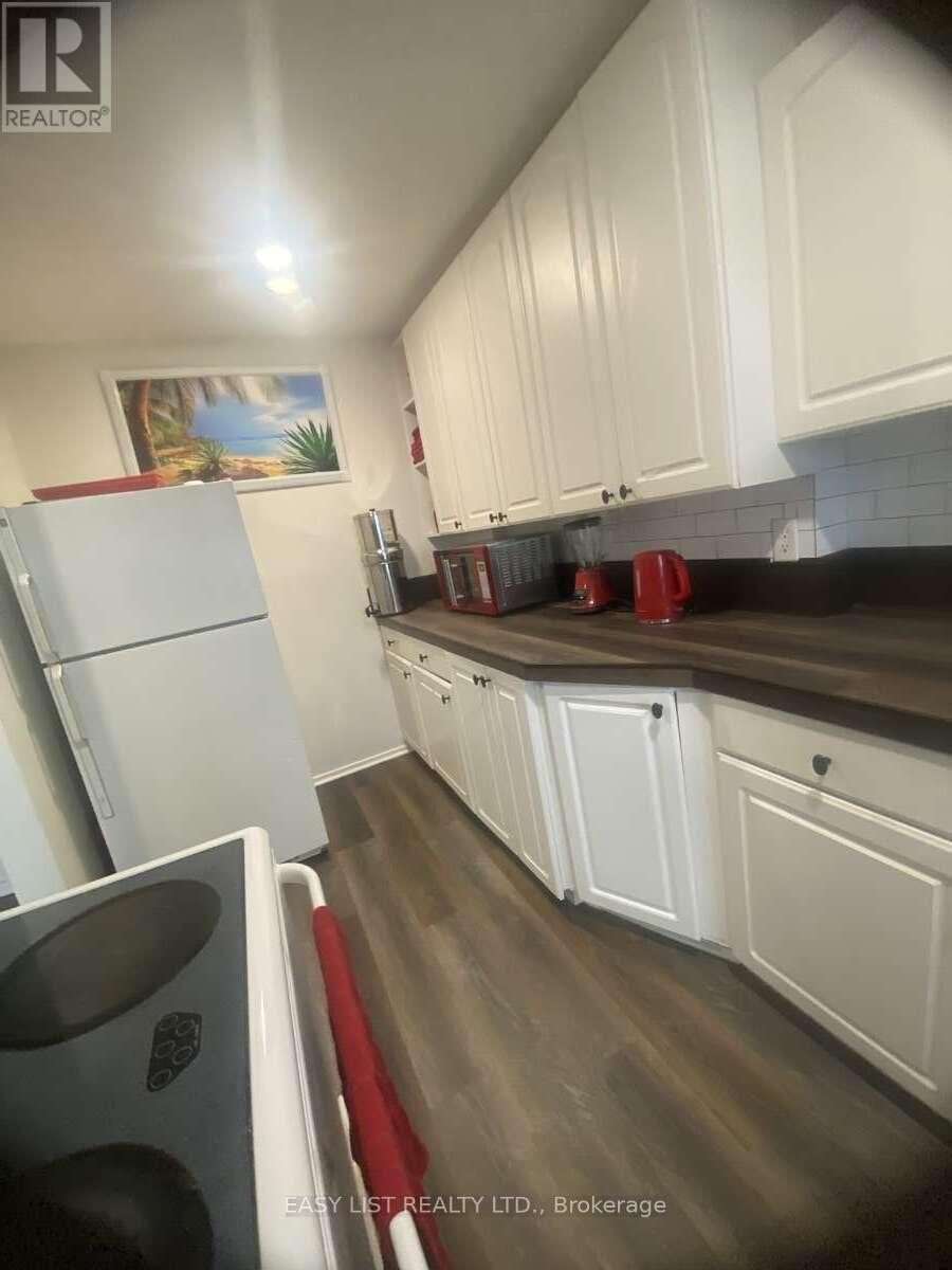 246 Romulus Private, Ottawa, Ontario  K1K 3Y2 - Photo 8 - X12200377