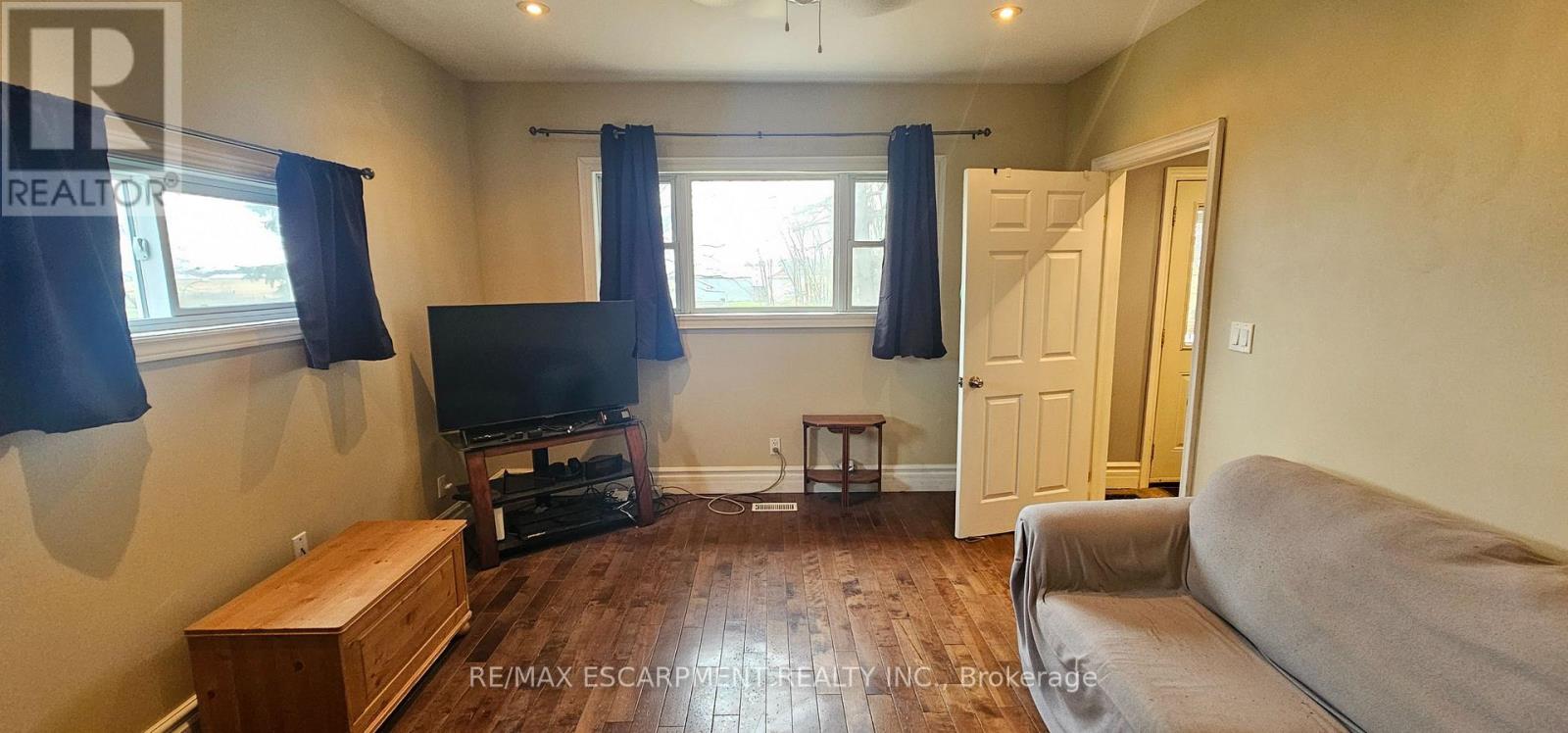 1083 Indiana Road E, Haldimand, Ontario  N0A 1C0 - Photo 13 - X12548630