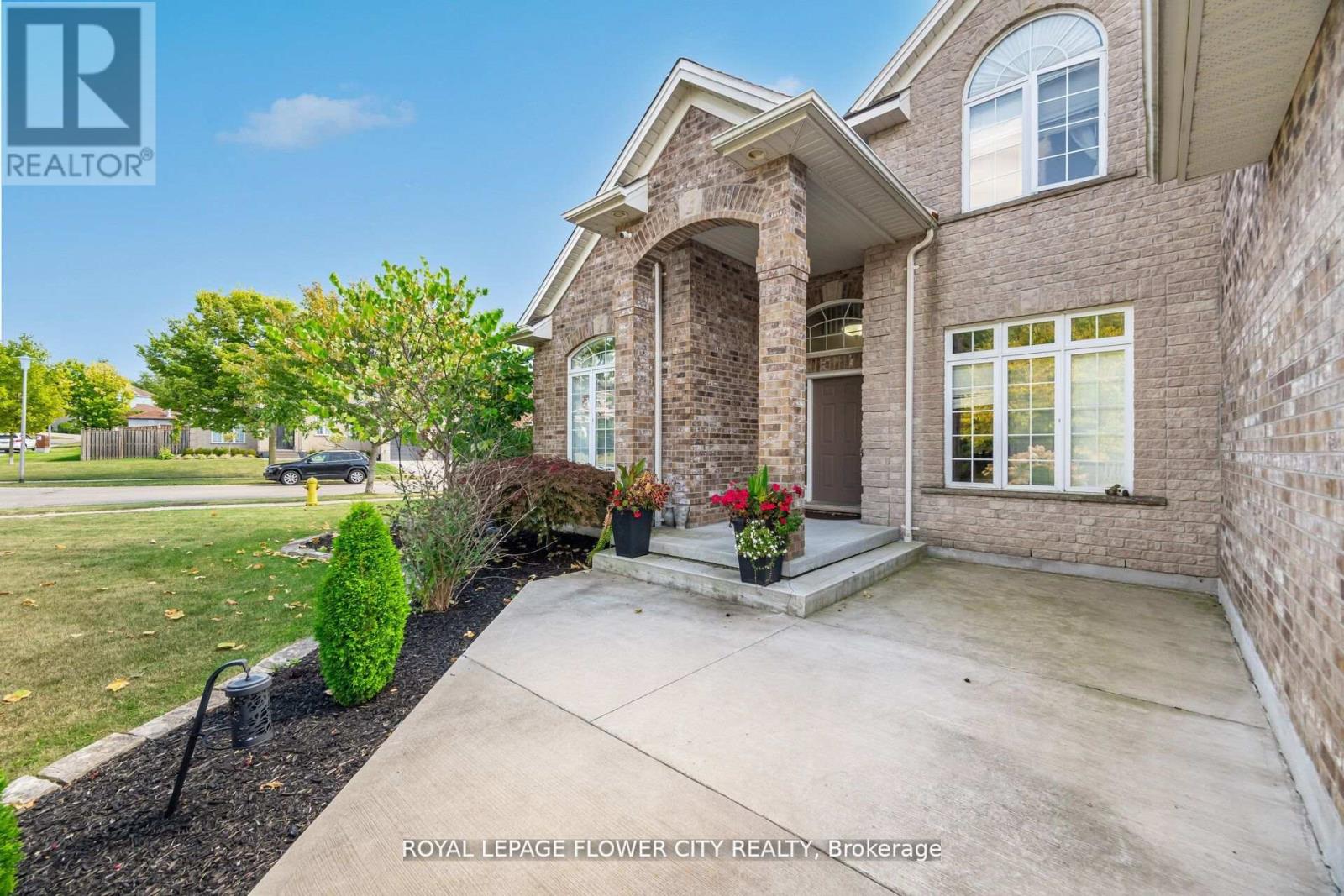 908 Gabor Street, London South, Ontario  N6K 4V6 - Photo 4 - X12548676