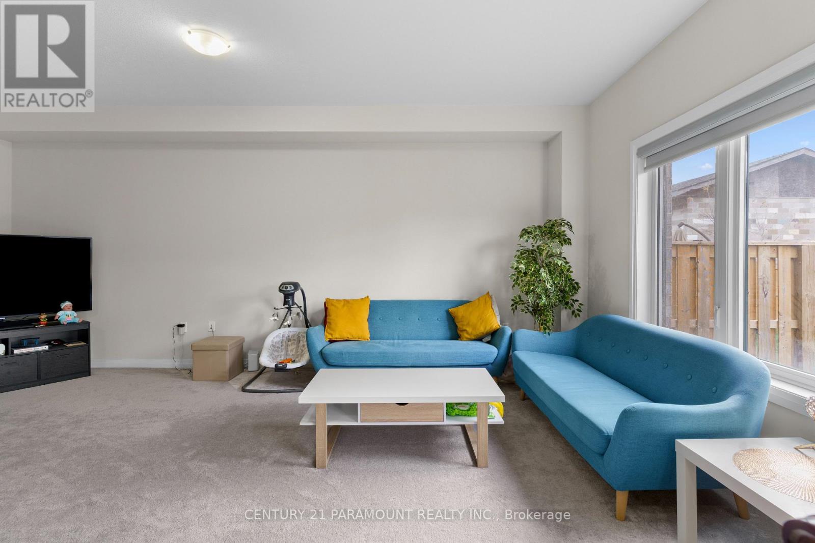 5 - 520 Grey Street, Brantford, Ontario  N3S 0K1 - Photo 2 - X12548700