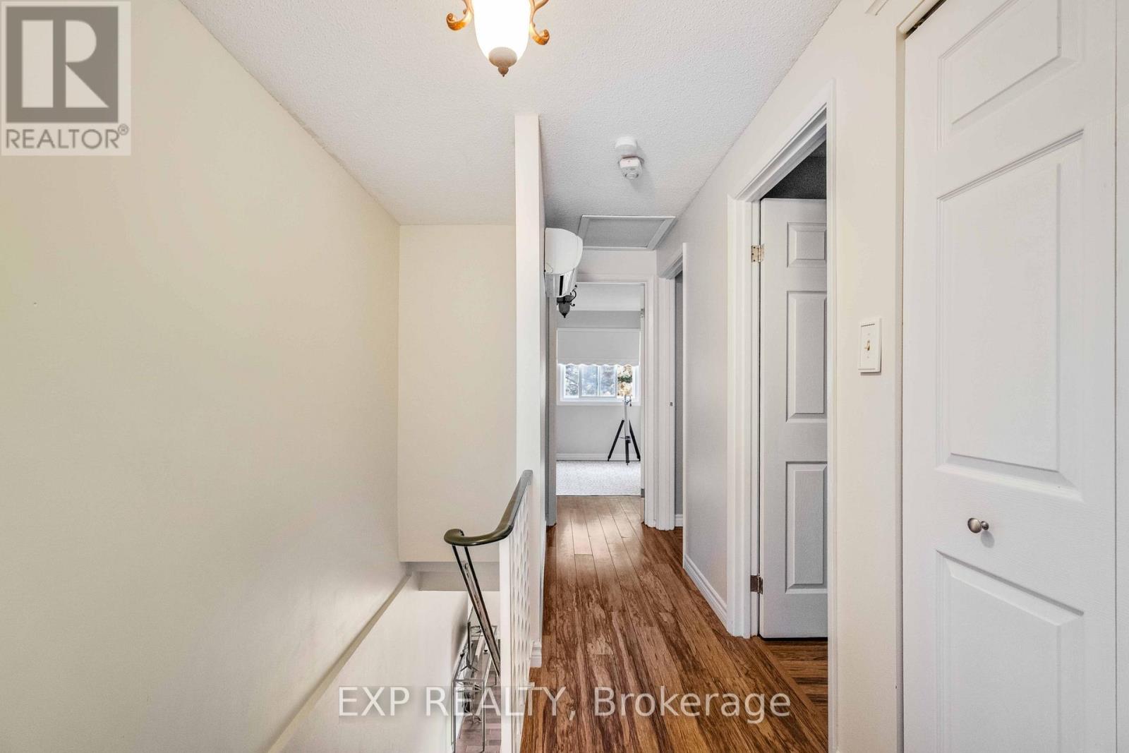 10 Claudette Gate, Hamilton, Ontario  L9B 1T5 - Photo 15 - X12548704