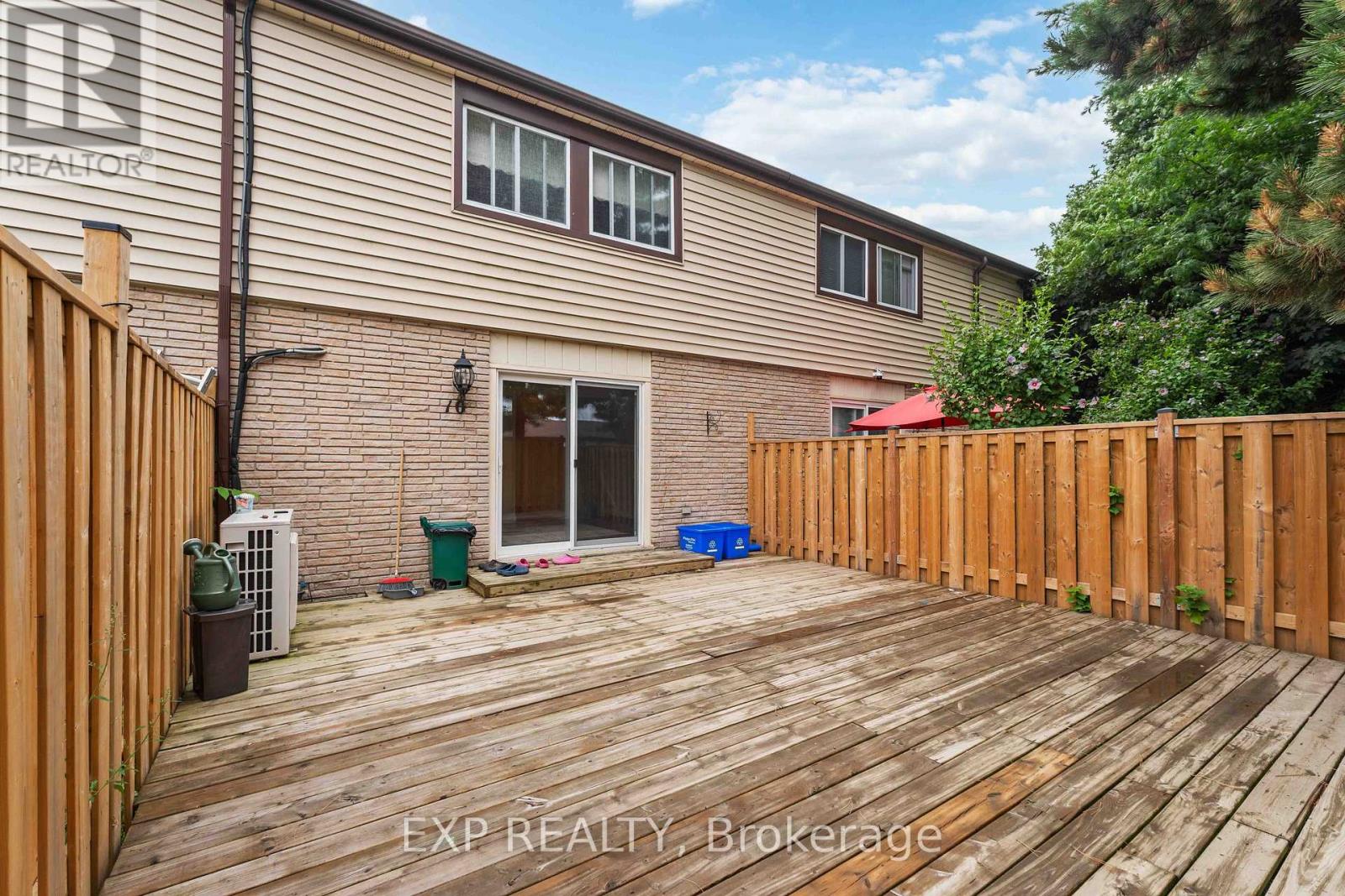 10 Claudette Gate, Hamilton, Ontario  L9B 1T5 - Photo 29 - X12548704