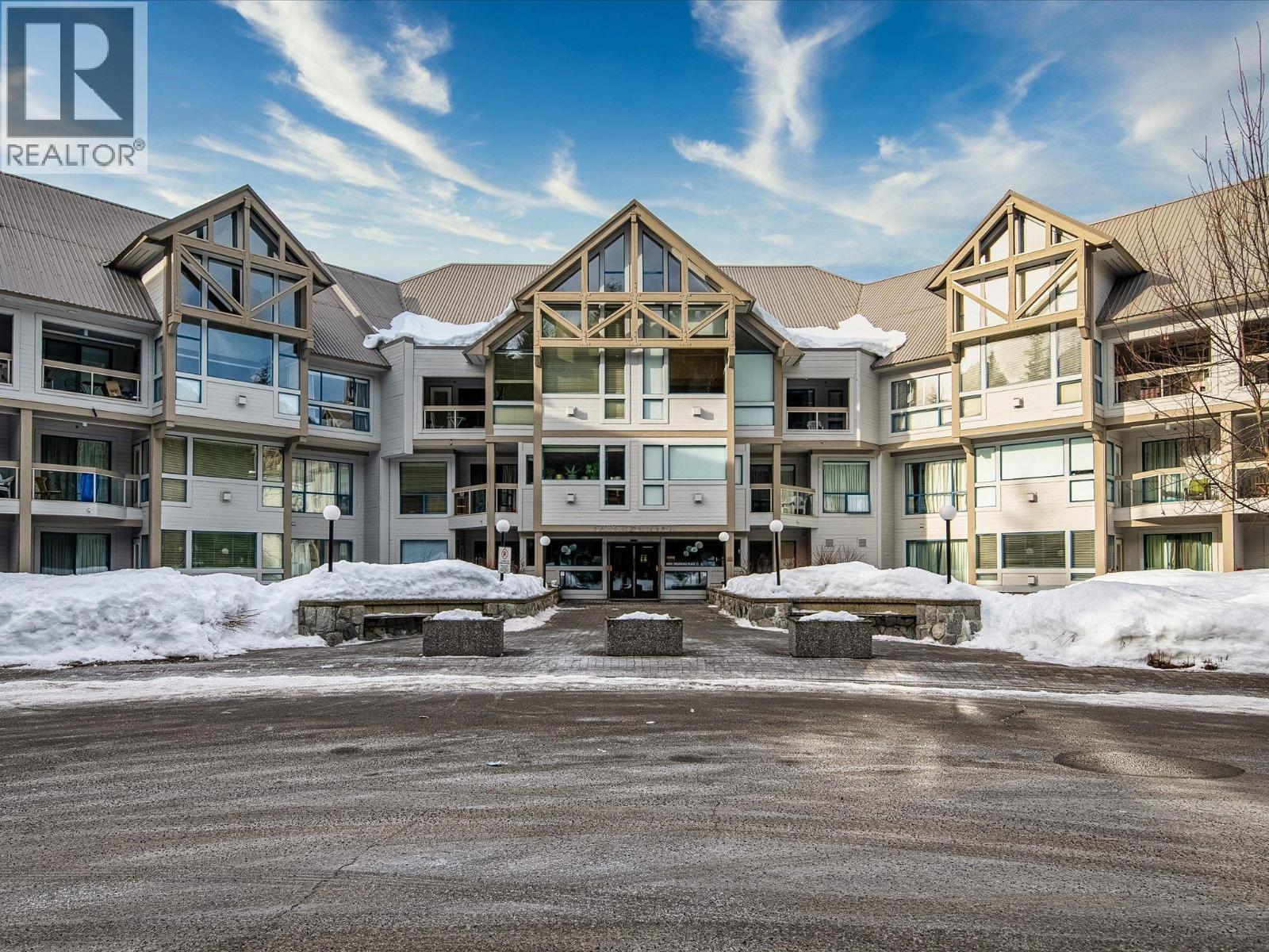 333 4905 Spearhead Place, Whistler, British Columbia  V0N 1B0 - Photo 2 - R3067705