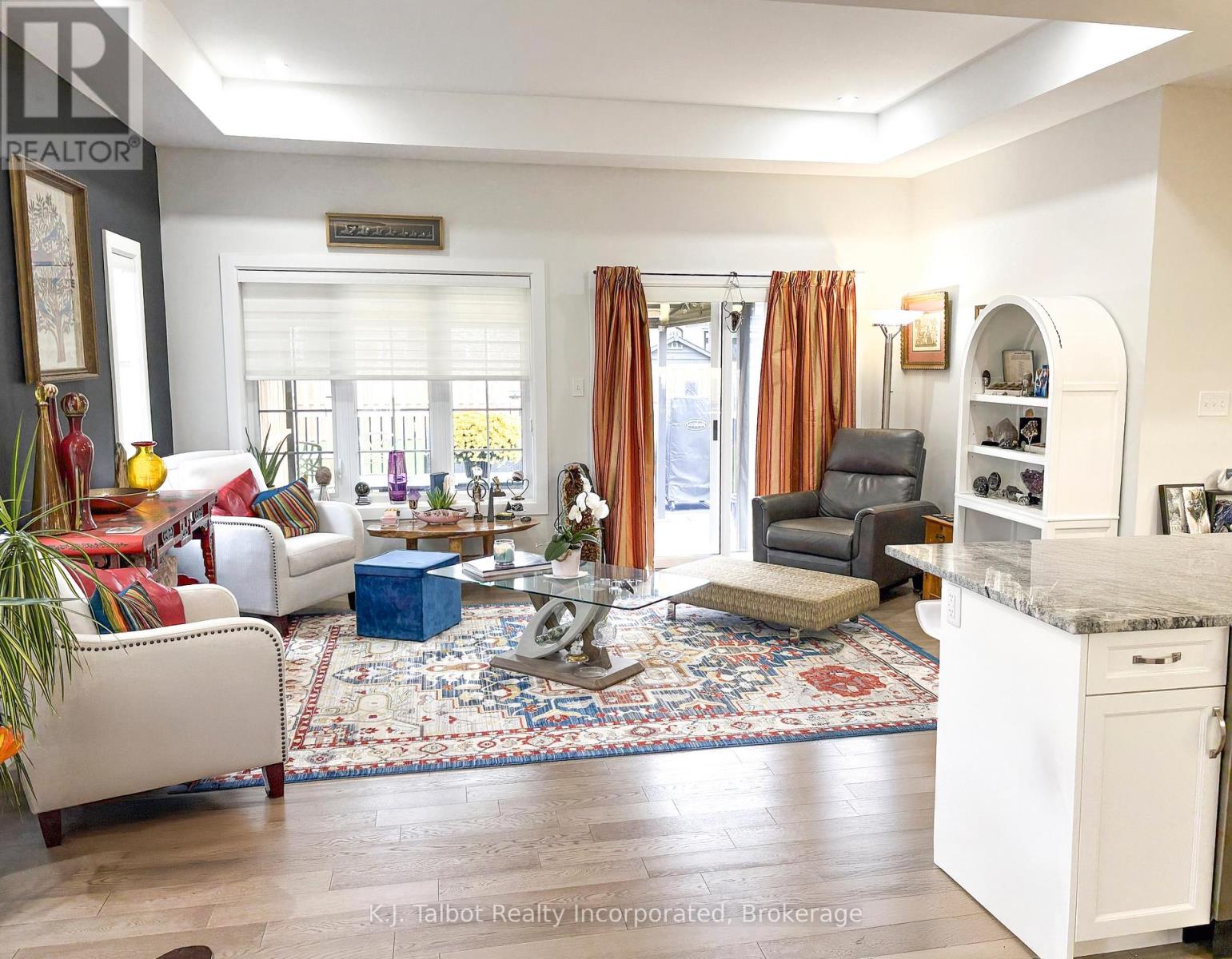 18 Tattersall Lane, Lambton Shores, Ontario  N0M 1T0 - Photo 12 - X12546666