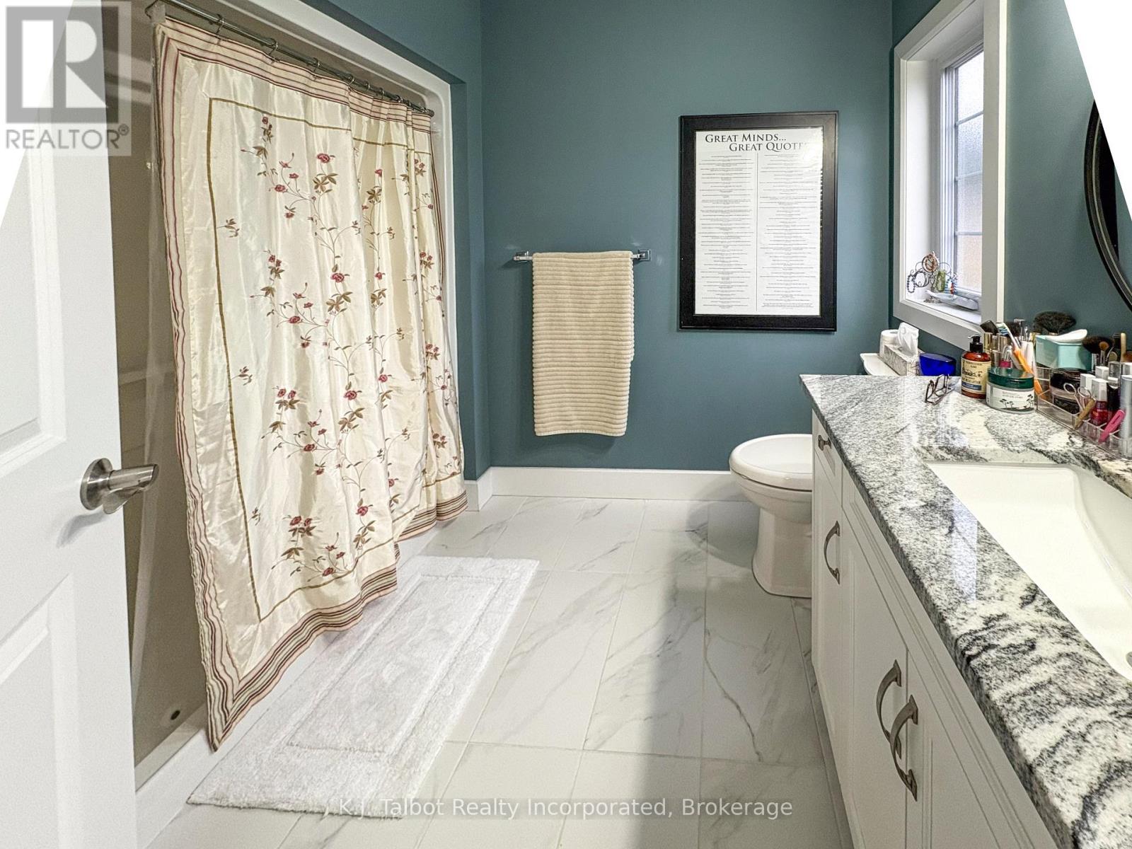 18 Tattersall Lane, Lambton Shores, Ontario  N0M 1T0 - Photo 21 - X12546666