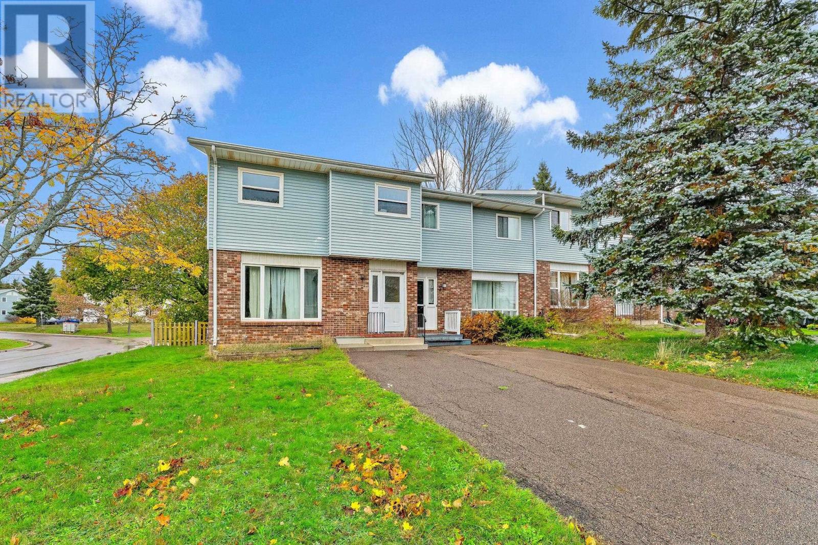 3 Dawson Court, Charlottetown, Prince Edward Island  C1A 8T1 - Photo 2 - 202527800