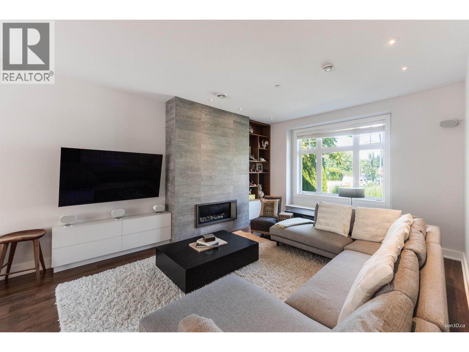 4698 W 11th Avenue, Vancouver, British Columbia  V6R 2M7 - Photo 4 - R3043940