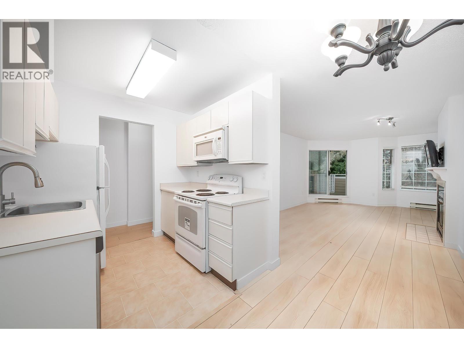 208 7571 Moffatt Road, Richmond, British Columbia  V6Y 3N1 - Photo 7 - R3067480