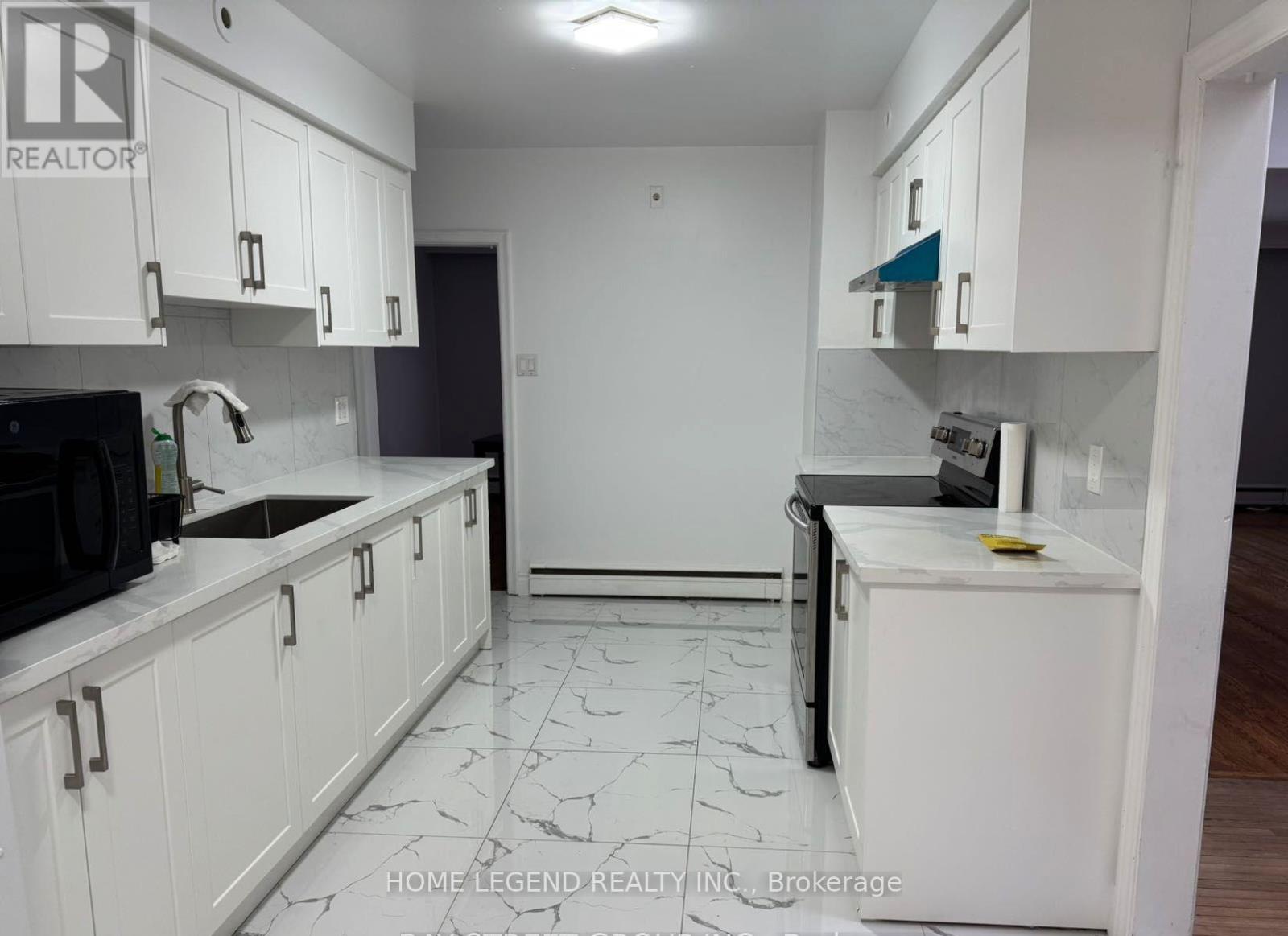 44 Hawksbury Drive, Toronto, Ontario  M2K 1M5 - Photo 2 - C12548726