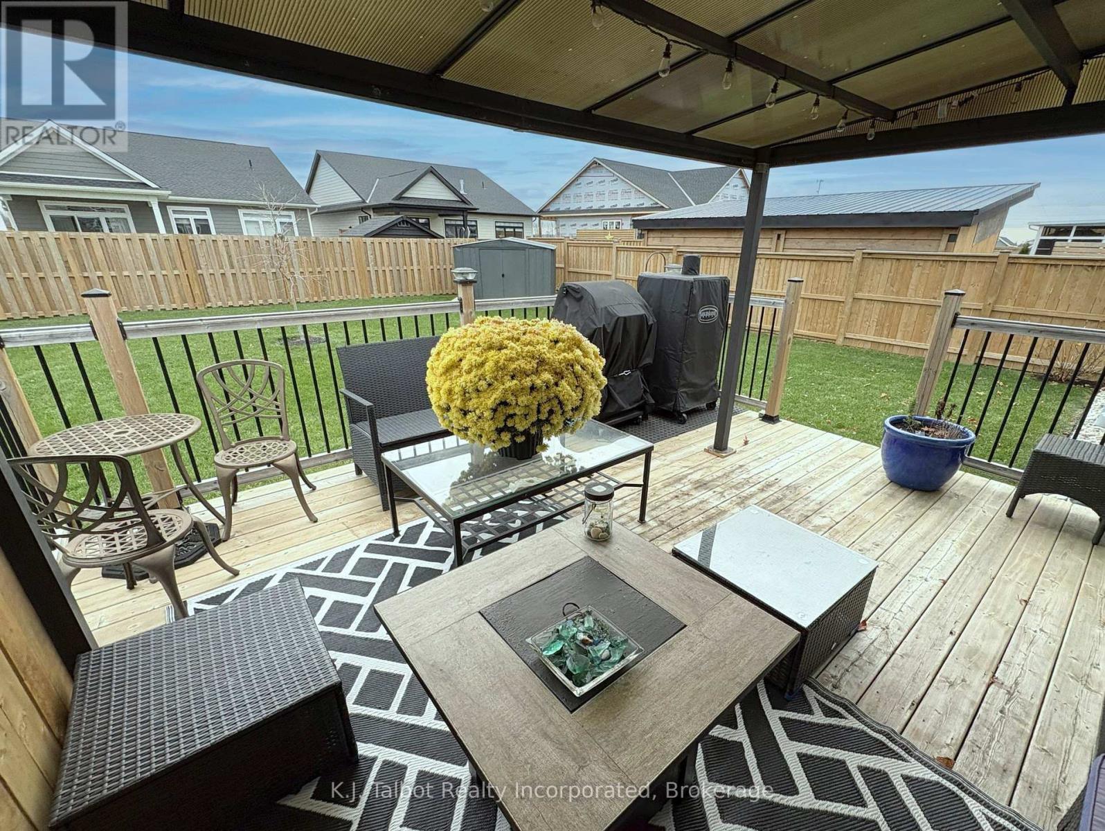 18 Tattersall Lane, Lambton Shores, Ontario  N0M 1T0 - Photo 28 - X12546666