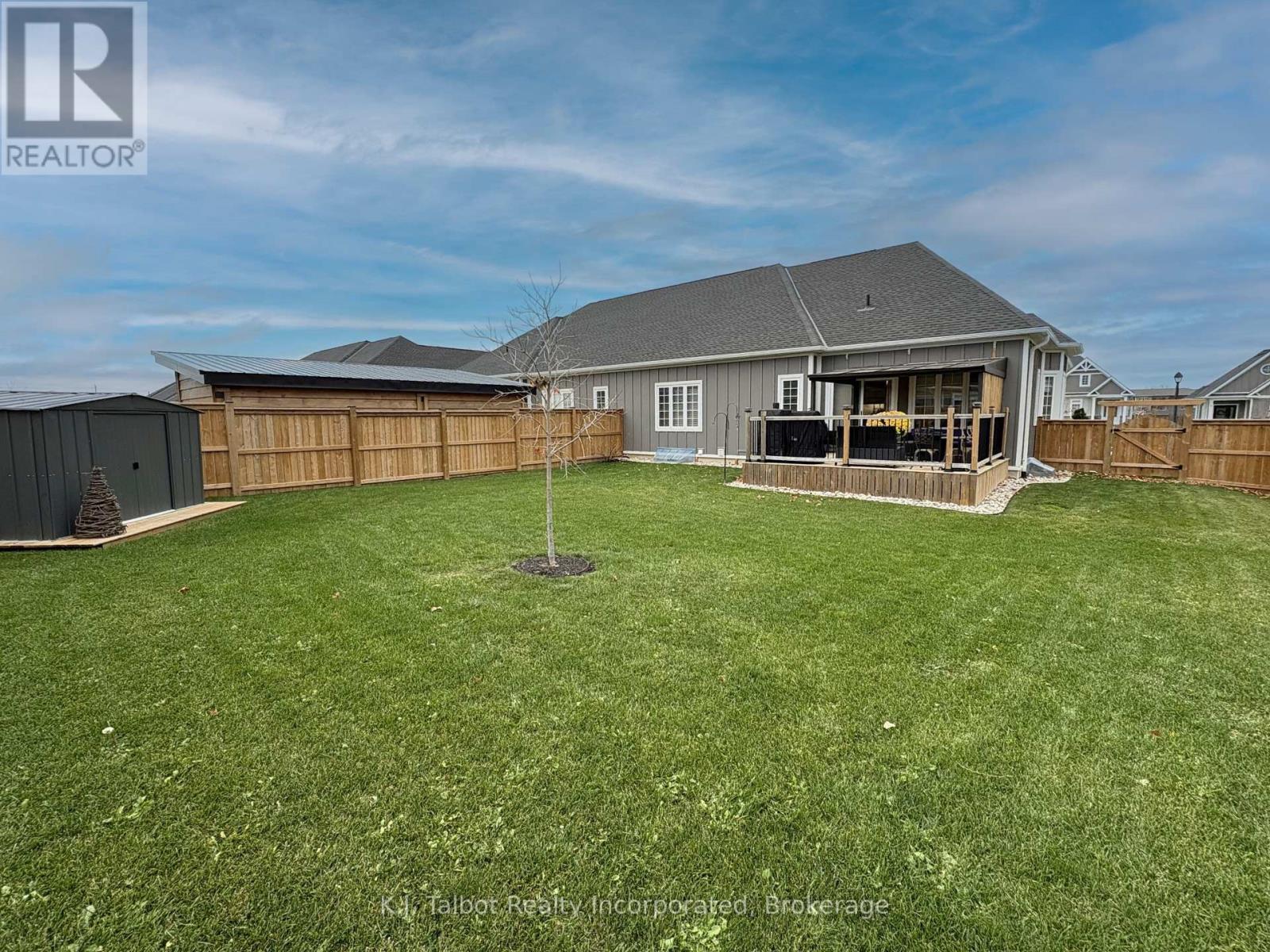 18 Tattersall Lane, Lambton Shores, Ontario  N0M 1T0 - Photo 31 - X12546666
