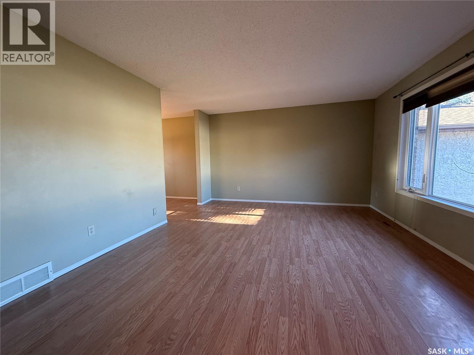 2243 Mahony Crescent, Regina, Saskatchewan  S4V 1B3 - Photo 5 - SK023954