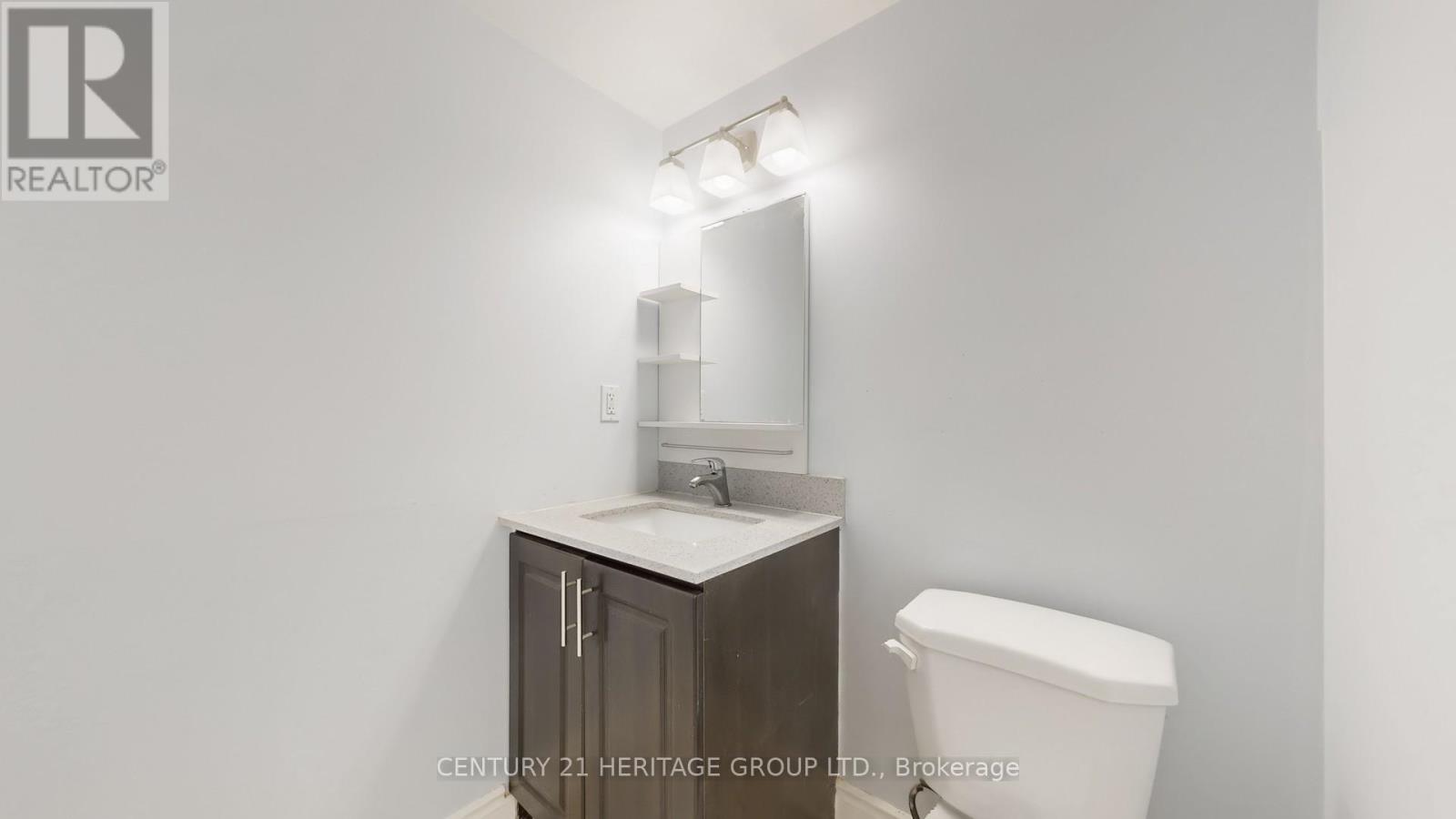 810 - 145 Hillcrest Avenue, Mississauga, Ontario  L5B 3Z1 - Photo 33 - W12548712