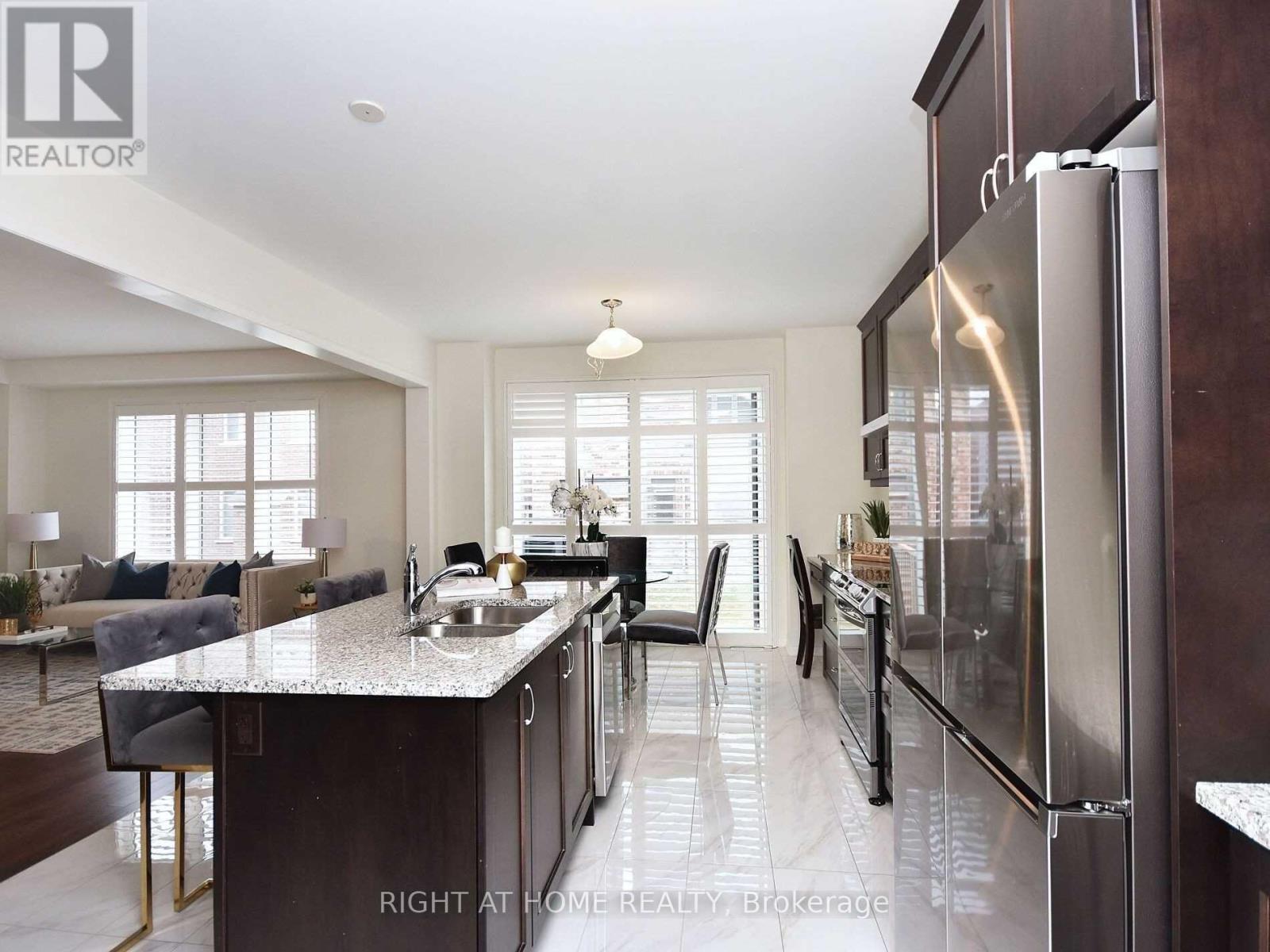 21 Salt Creek Terrace, Caledon, Ontario  L7C 4J3 - Photo 13 - W12548720