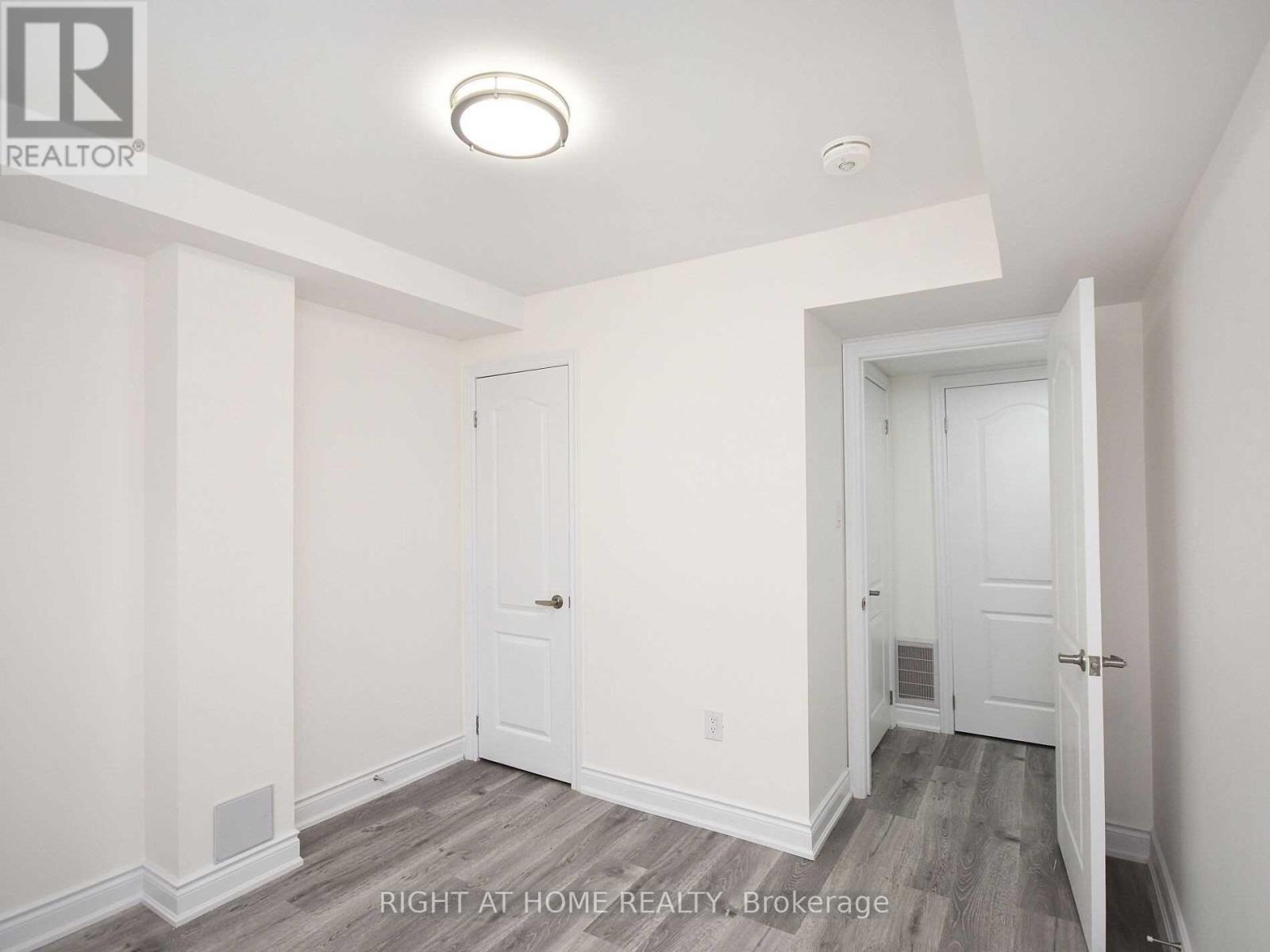 21 Salt Creek Terrace, Caledon, Ontario  L7C 4J3 - Photo 34 - W12548720