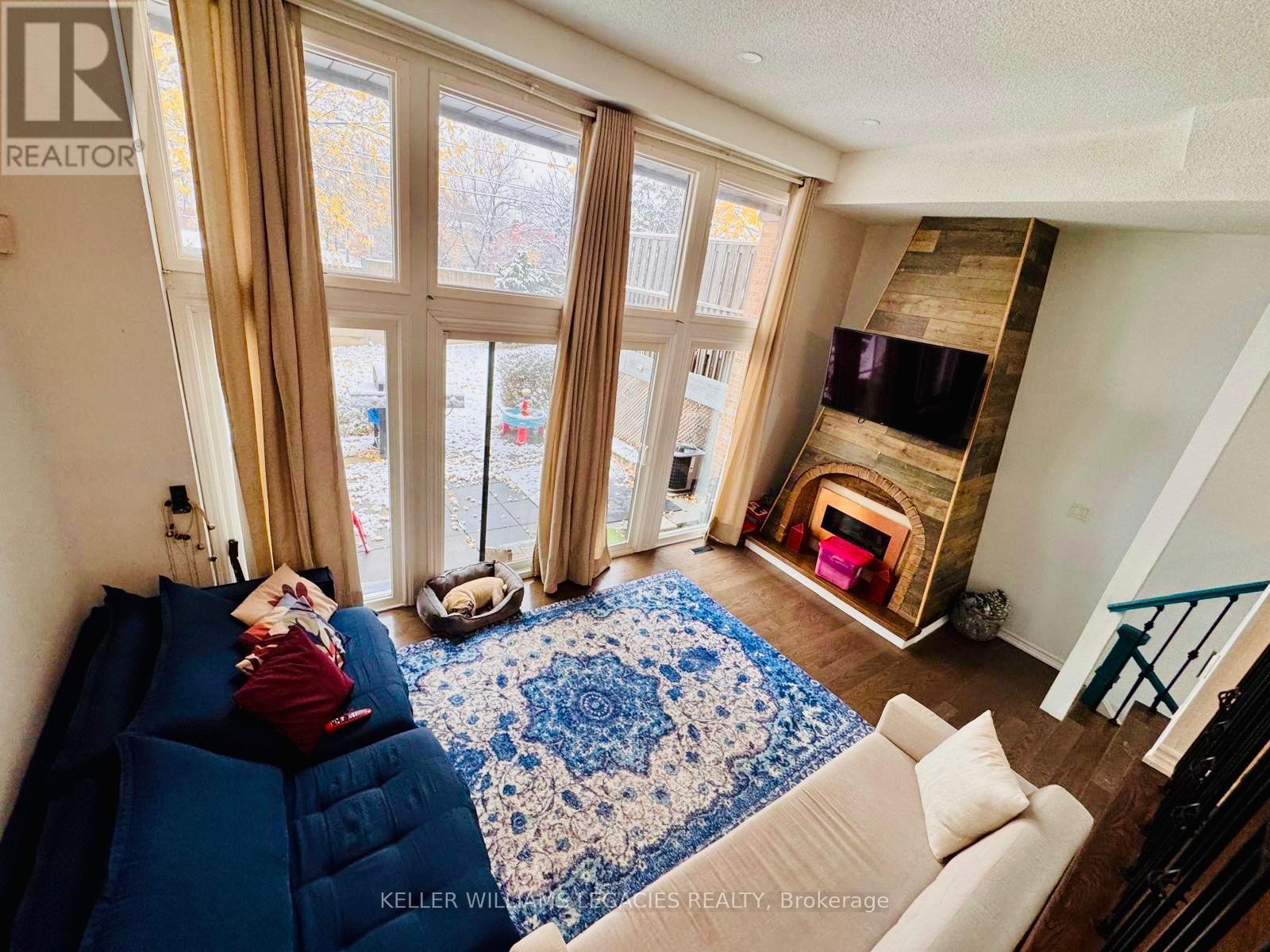 80 - 6780 Formentera Avenue, Mississauga, Ontario  L5N 2L1 - Photo 4 - W12539946