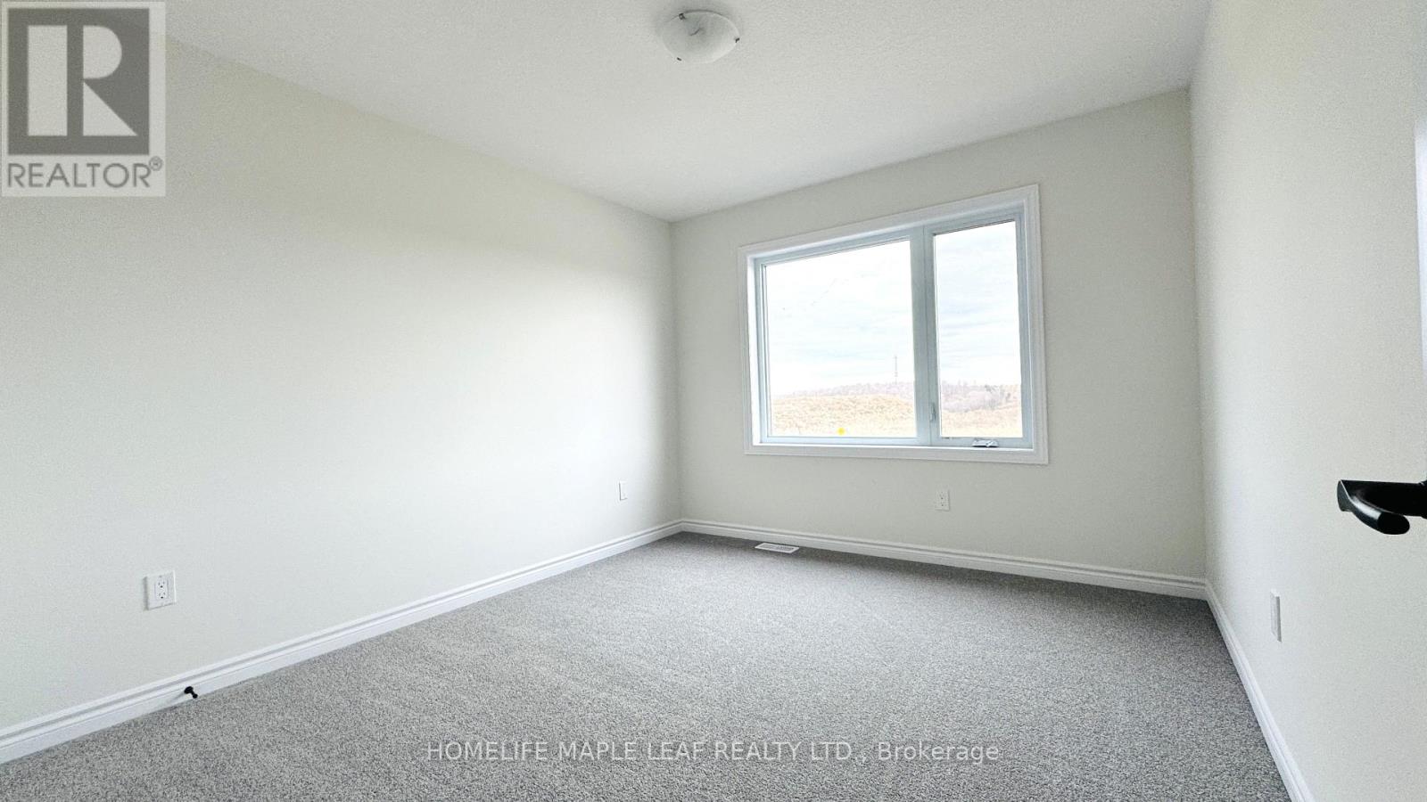 375 Benninger Drive, Kitchener, Ontario  N2E 0K1 - Photo 11 - X12548738