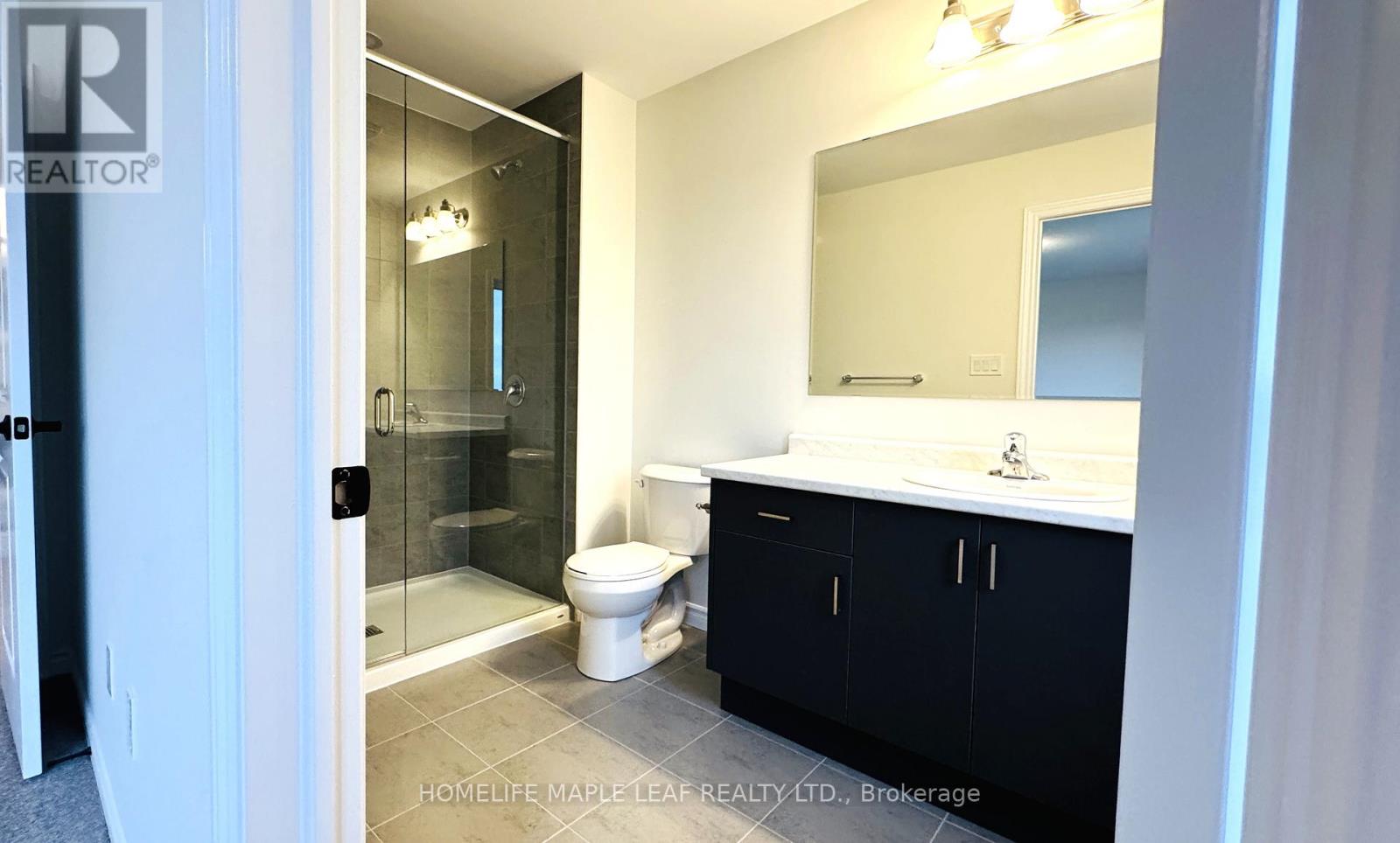 375 Benninger Drive, Kitchener, Ontario  N2E 0K1 - Photo 8 - X12548738