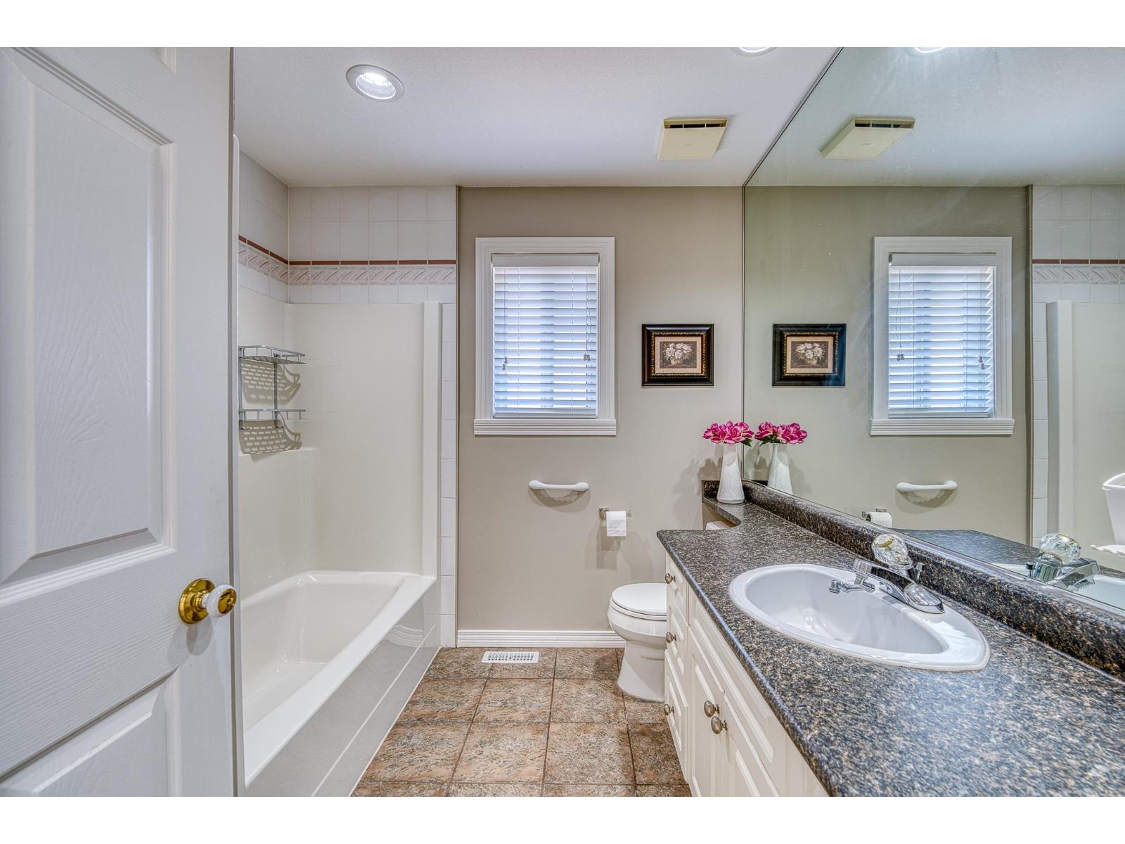 15643 78a Avenue, Surrey, British Columbia  V4N 0X5 - Photo 21 - R3064005