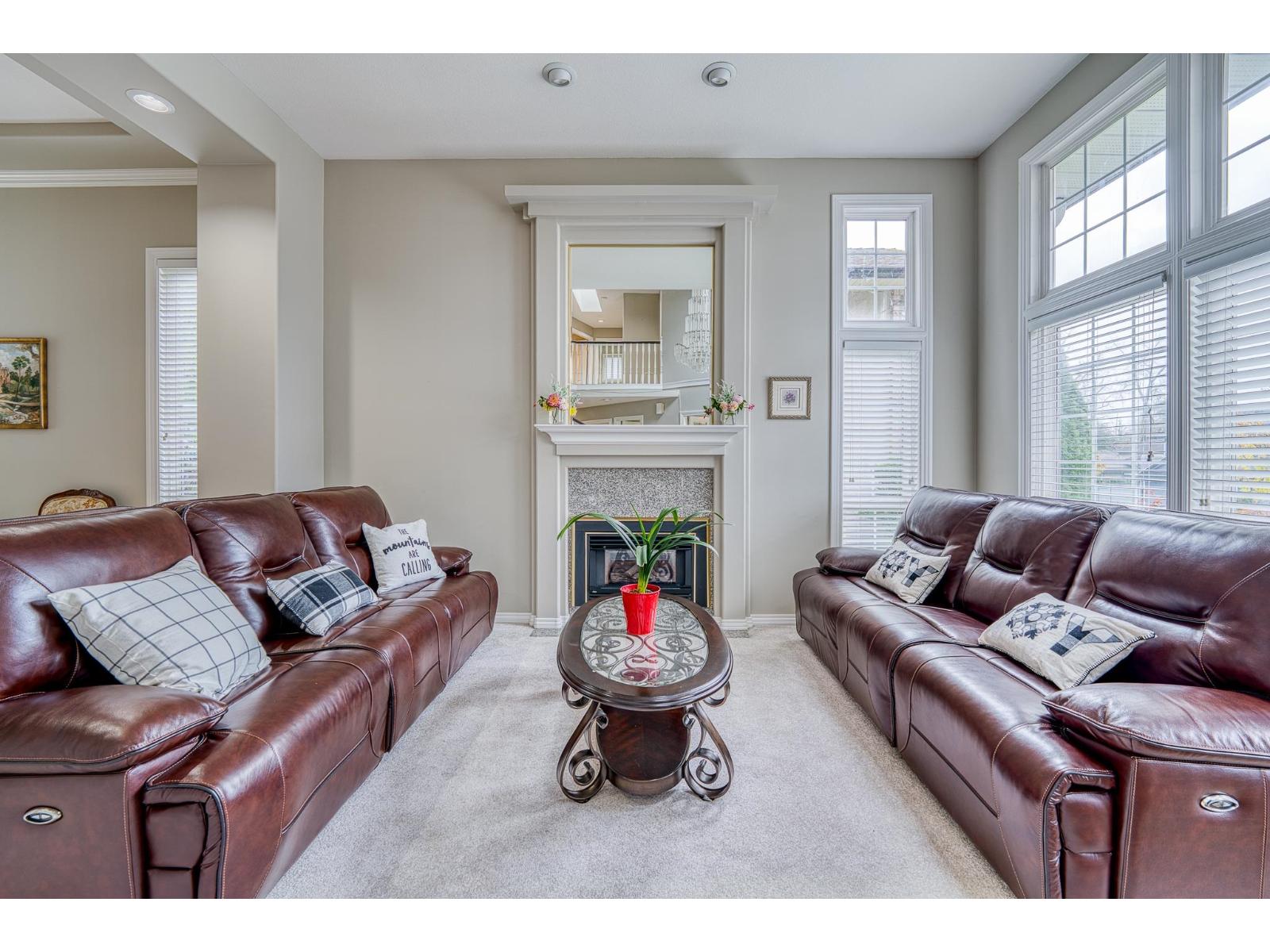 15643 78a Avenue, Surrey, British Columbia  V4N 0X5 - Photo 3 - R3064005