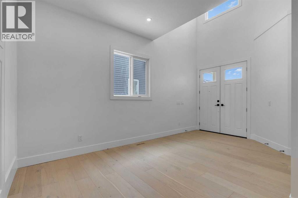 223 Kinniburgh Loop, Chestermere, Alberta  T1X 2S7 - Photo 5 - A2270887