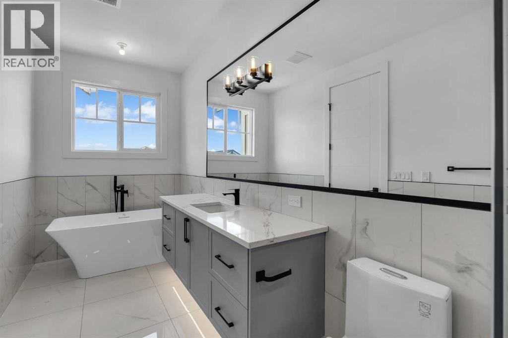 223 Kinniburgh Loop, Chestermere, Alberta  T1X 2S7 - Photo 33 - A2270887