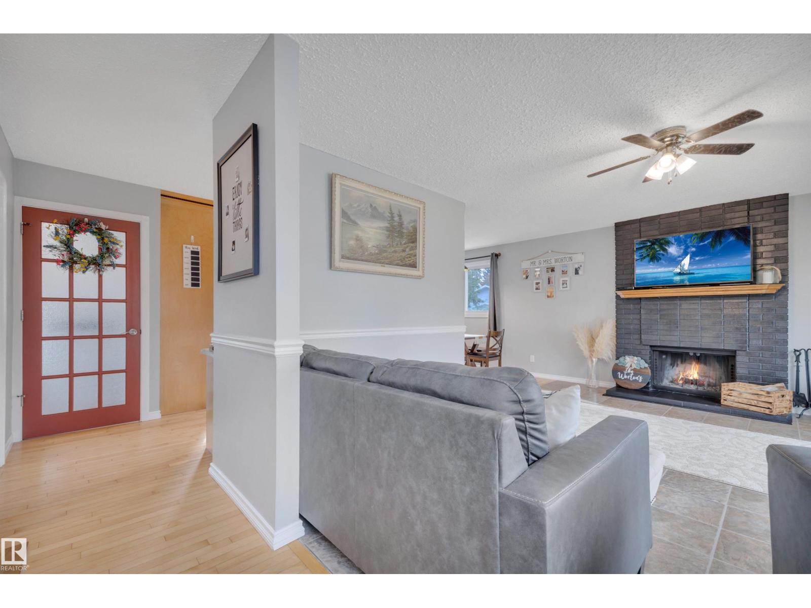 5103 47 St, Beaumont, Alberta  T4X 1J2 - Photo 4 - E4464780