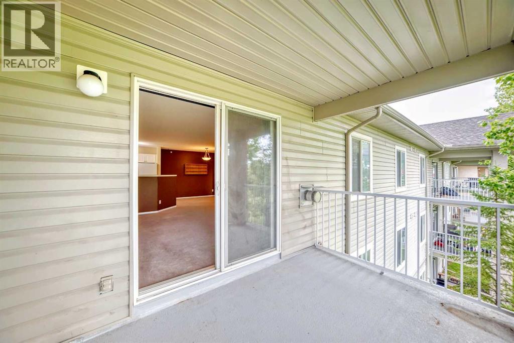 303, 1000 Citadel Meadow Point Nw, Calgary, Alberta  T3G 5N5 - Photo 13 - A2247466