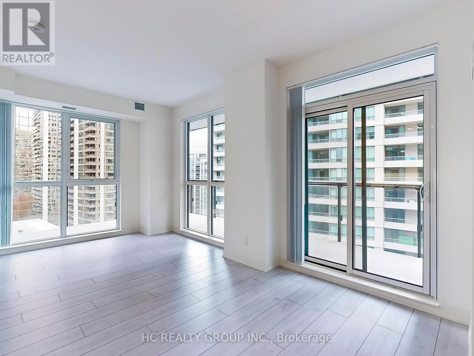 819 - 4955 Yonge Street, Toronto, Ontario M3N 0L8 - Photo 3 - C12548758