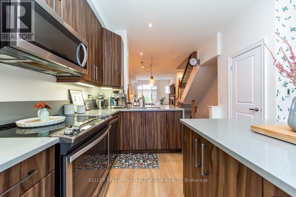 23 Salvador Allende Court, Toronto, Ontario  M6G 0A3 - Photo 13 - C12548778