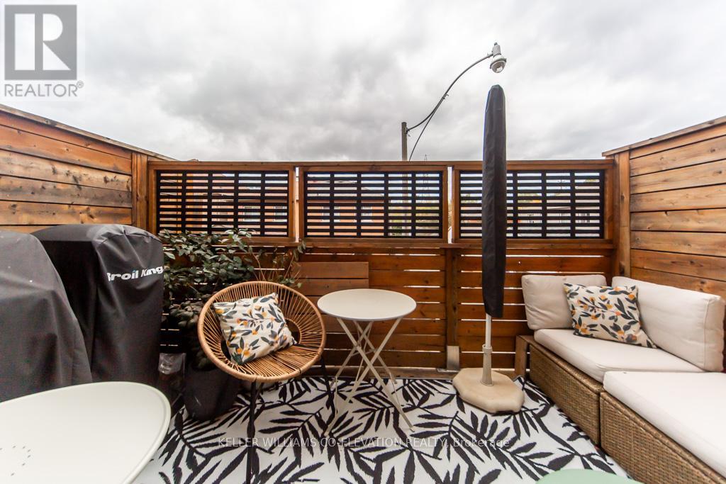 23 Salvador Allende Court, Toronto, Ontario  M6G 0A3 - Photo 14 - C12548778