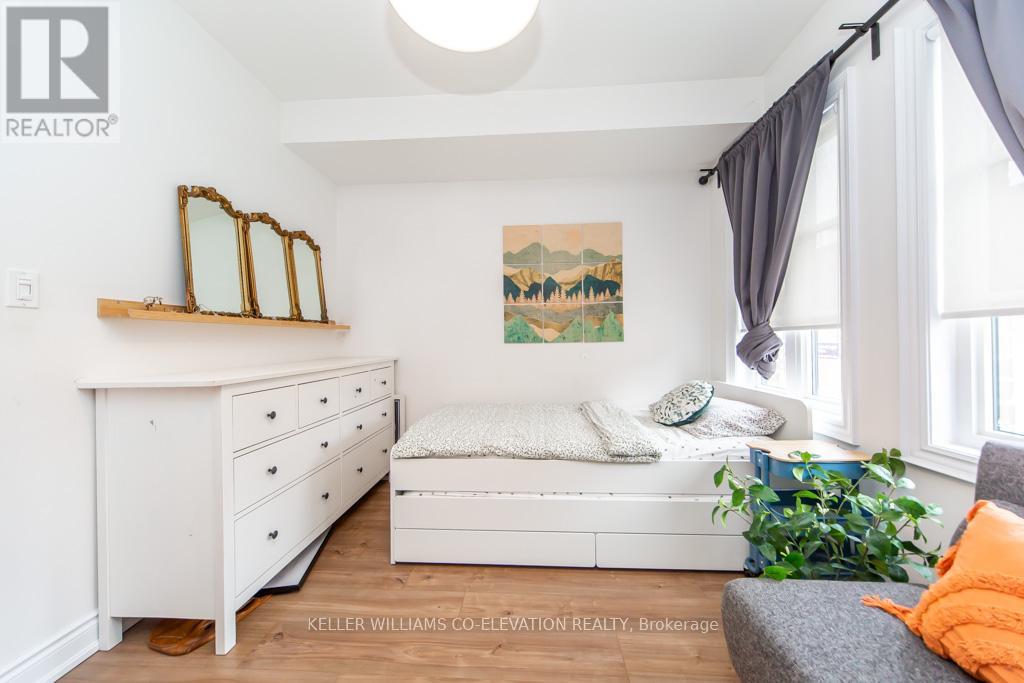 23 Salvador Allende Court, Toronto, Ontario  M6G 0A3 - Photo 20 - C12548778