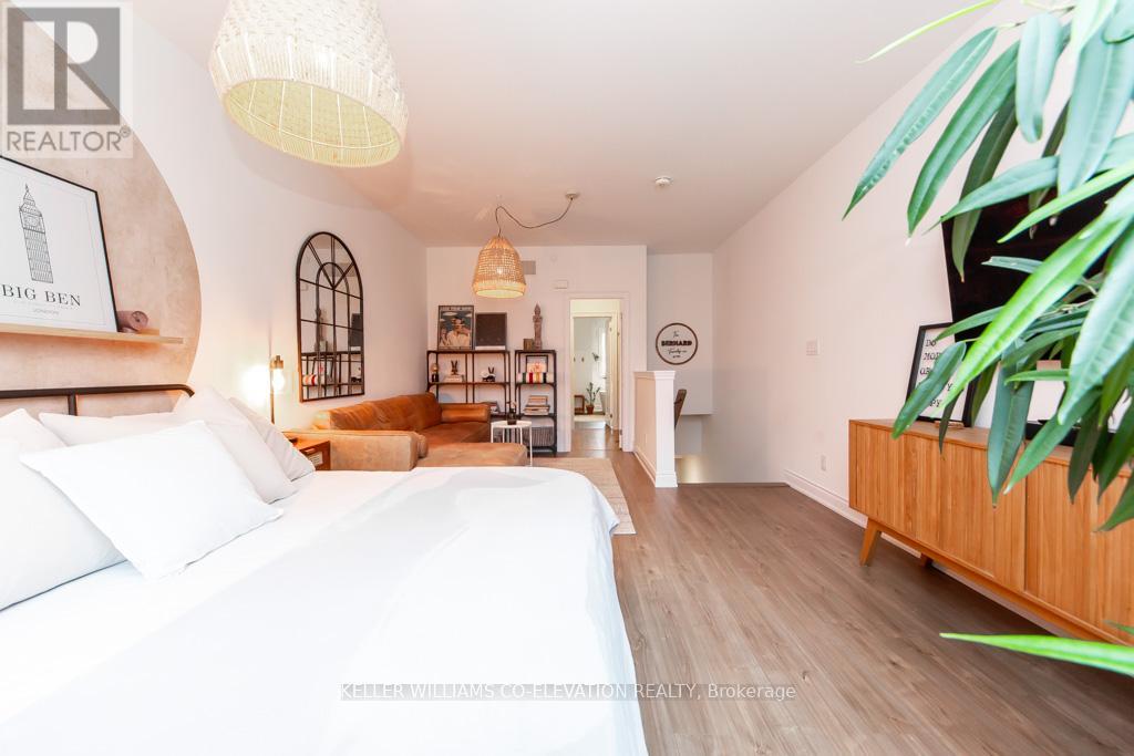 23 Salvador Allende Court, Toronto, Ontario  M6G 0A3 - Photo 24 - C12548778