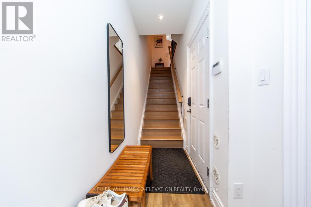 23 Salvador Allende Court, Toronto, Ontario  M6G 0A3 - Photo 4 - C12548778