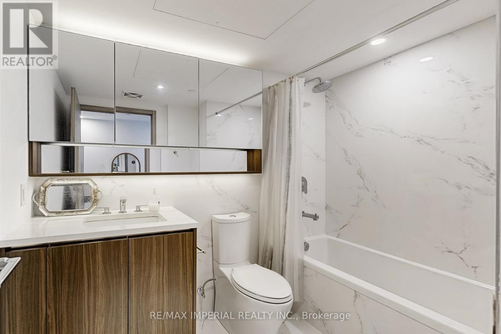 3310 - 38 Widmer Street, Toronto, Ontario  M5V 3M6 - Photo 31 - C12548810