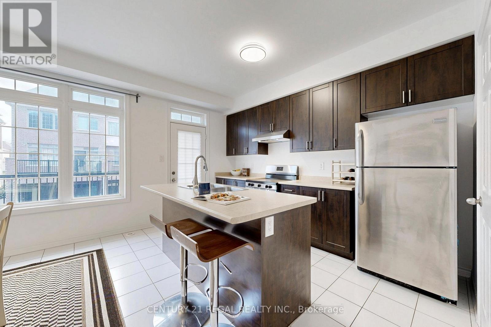 29 Rougeview Park Crescent, Markham, Ontario L6E 0S7 - Photo 11 - N12548798