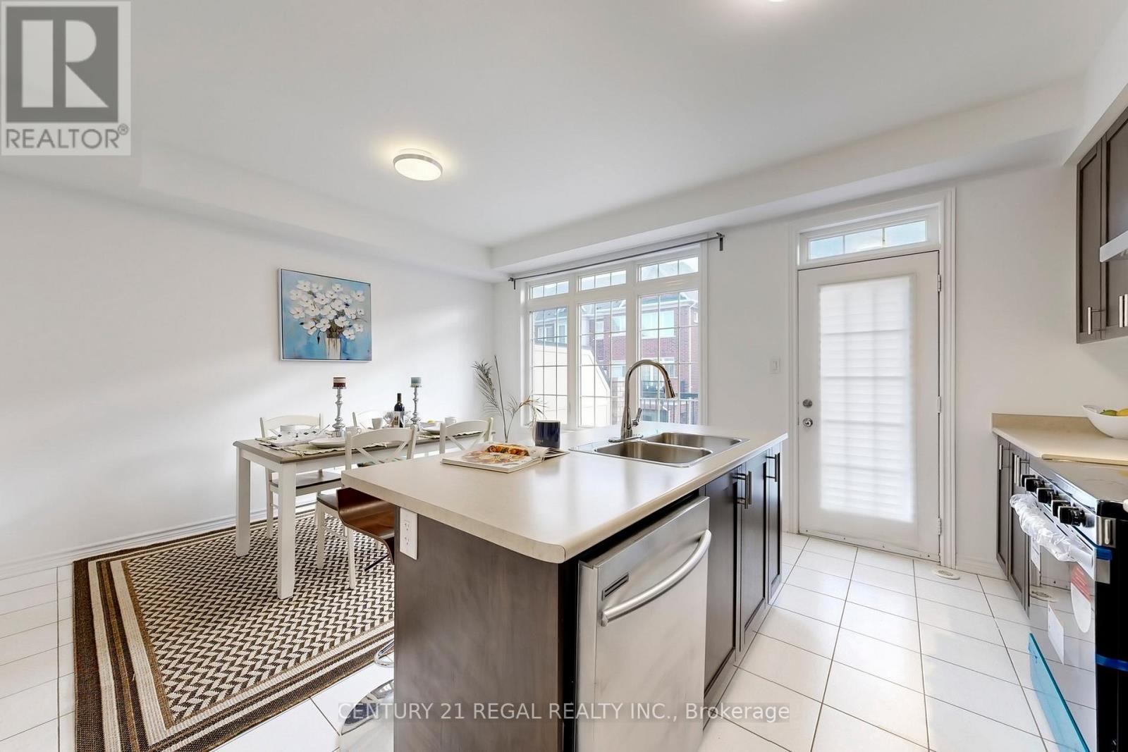 29 Rougeview Park Crescent, Markham, Ontario L6E 0S7 - Photo 13 - N12548798