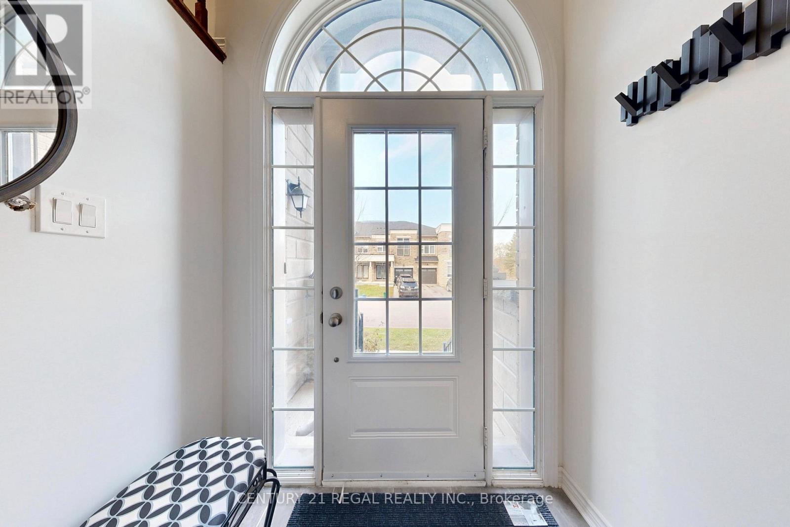 29 Rougeview Park Crescent, Markham, Ontario L6E 0S7 - Photo 5 - N12548798