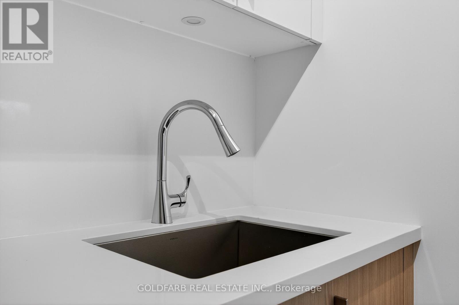 201 - 333 Sunseeker Avenue, Innisfil, Ontario  L9S 0R6 - Photo 8 - N12548808