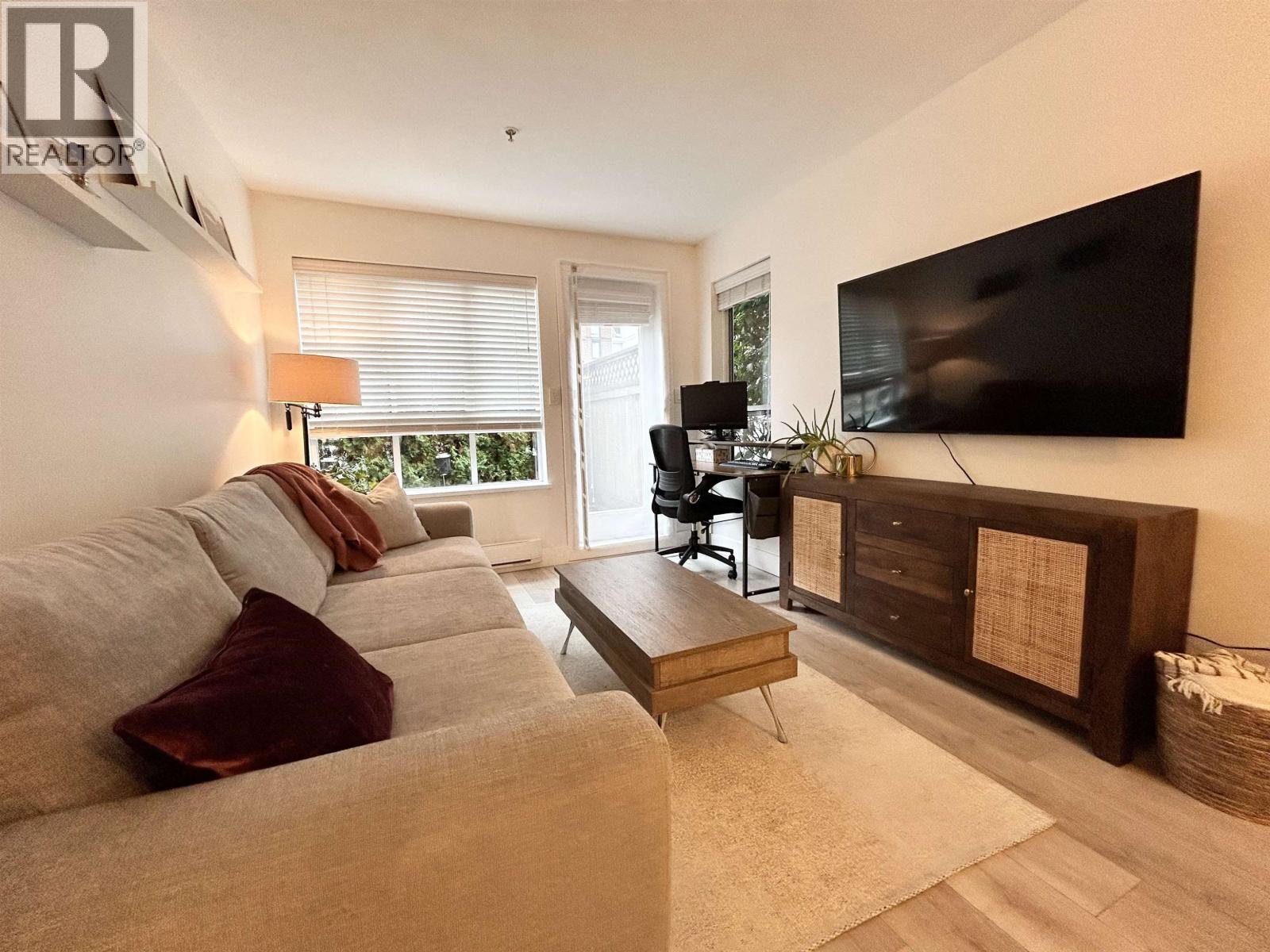 101 525 Agnes Street, New Westminster, British Columbia  V3L 1G2 - Photo 3 - R3067581