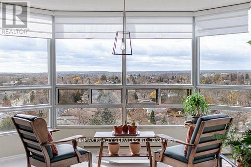 1109 - 310 Mill Street S, Brampton, Ontario  L6Y 3B1 - Photo 1 - W12548748