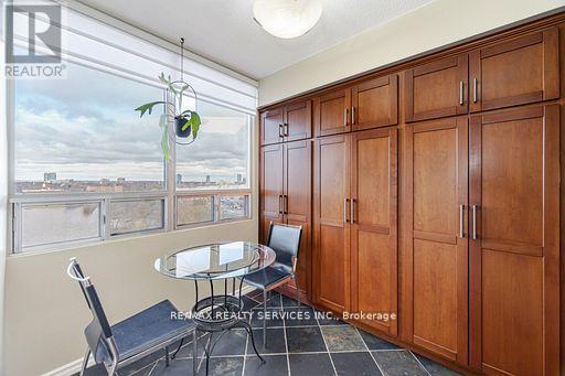 1109 - 310 Mill Street S, Brampton, Ontario  L6Y 3B1 - Photo 12 - W12548748