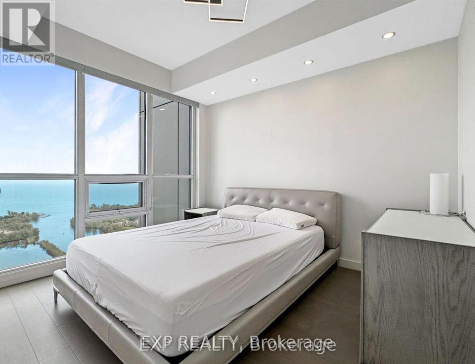 3210 - 2200 Lakeshore Boulevard W, Toronto, Ontario  M8V 1A4 - Photo 18 - W12548750